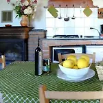 ファームステイ Agriturismo Il Roccolo Pantasina